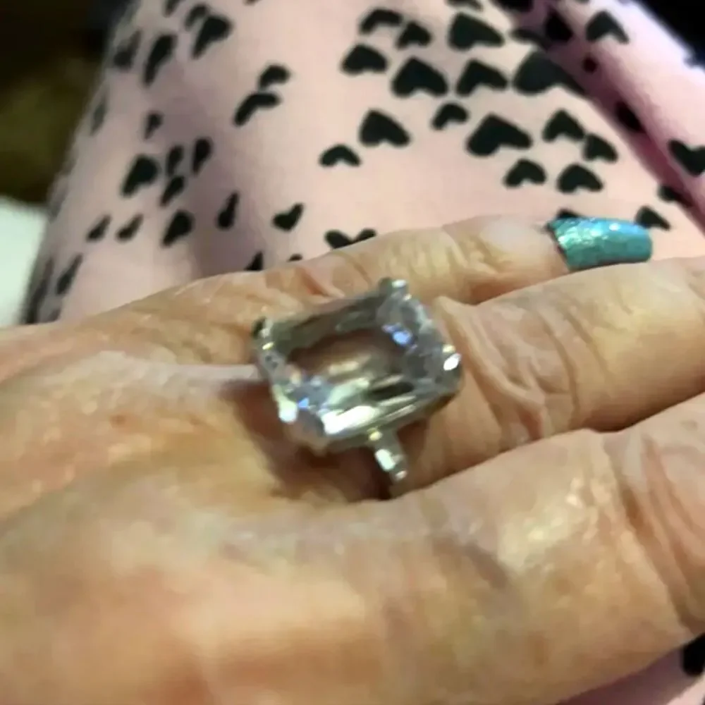 Exaggerated large cut stunning diamond wedding ring